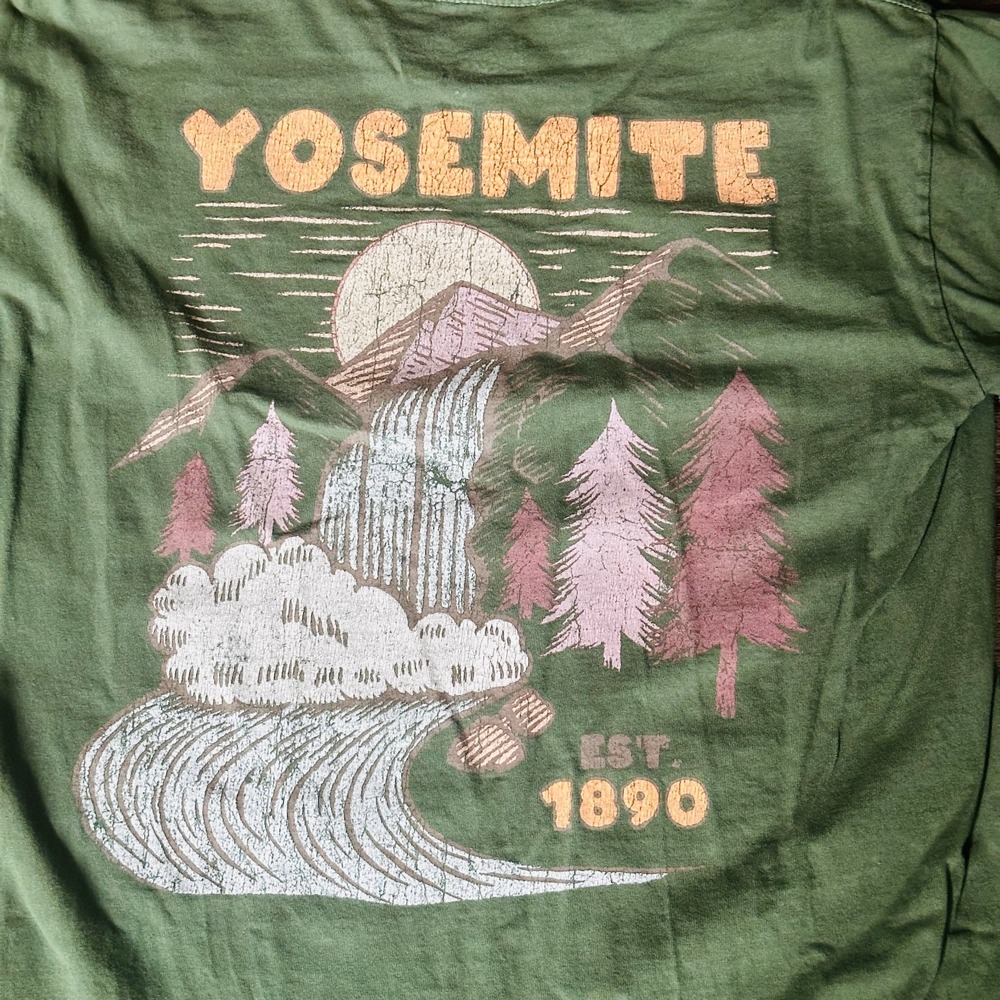 Yosemite National Park - Bowery Men's T-Shirt - Back Graphic - Green Medium